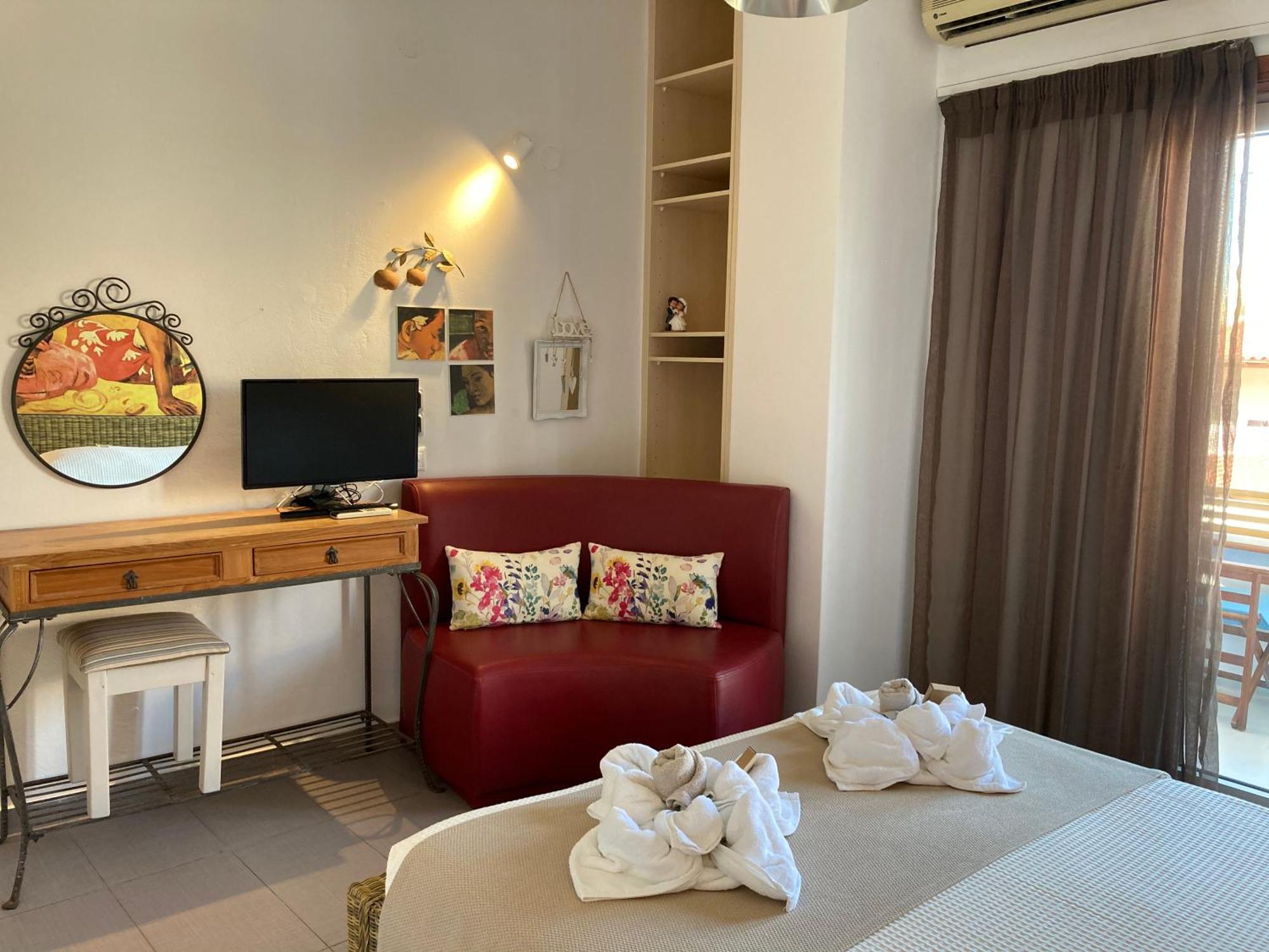Tree Of Life Art Hotel Агия-Марина Номер фото